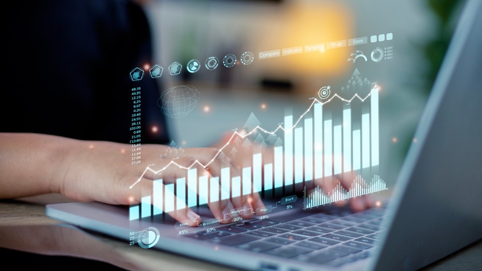 Identifica Conjuntos de Datos Relevantes